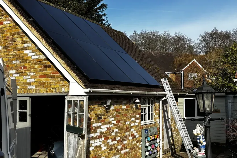 Completed 3.6kWp AIKO solar array on a clay-tiled roof in Tadley, Hampshire